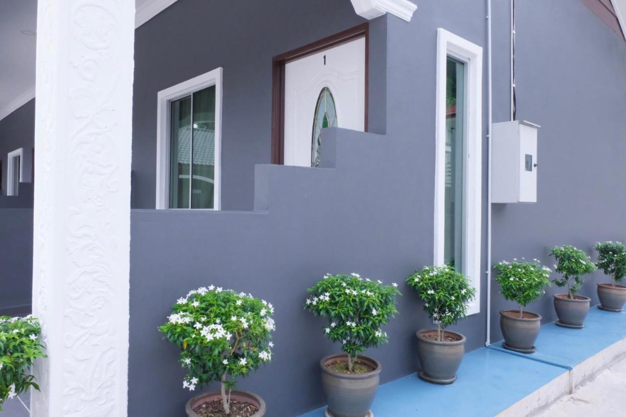 Cenang Rooms With Pool By Virgo Star Resort 판타이체낭 외부 사진